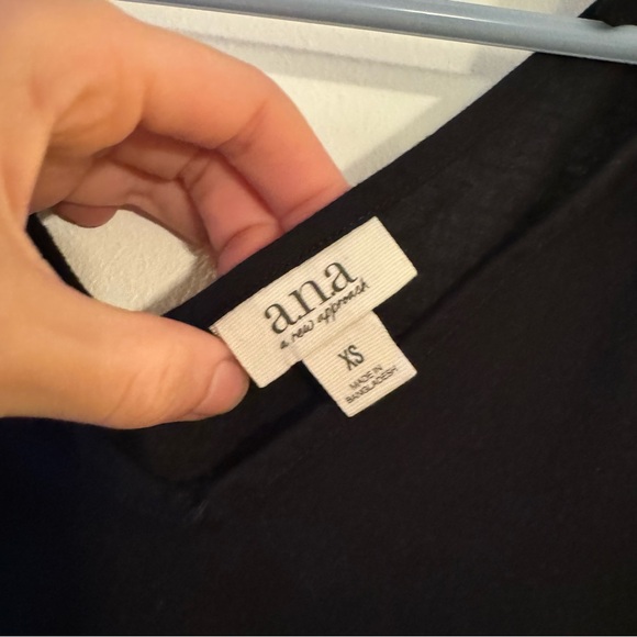 Lightweight little black dress - Picture 3 of 6